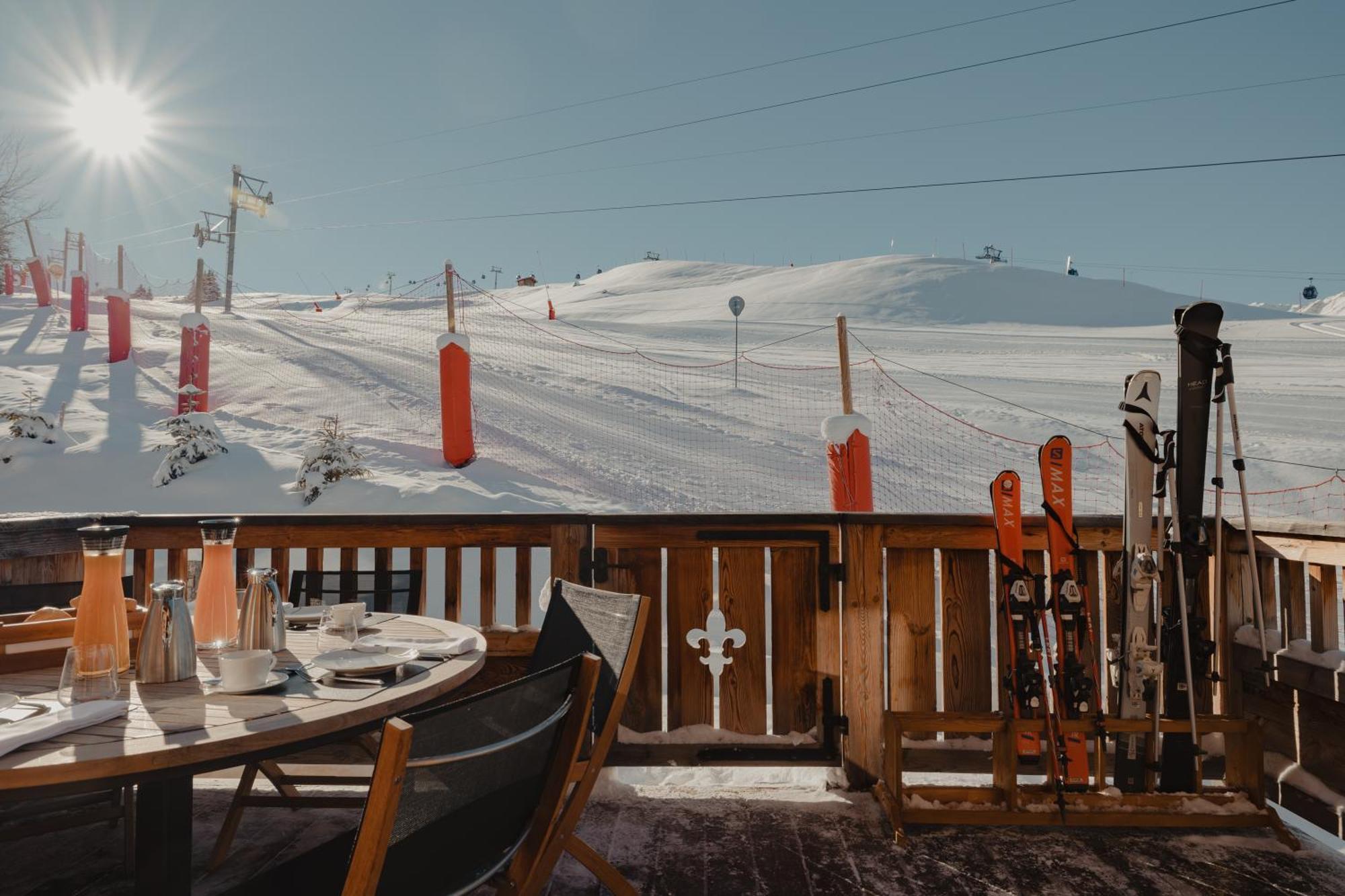 Ultima Hotel Courchevel Exteriör bild